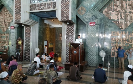 Shalat Jumat Perdana di Masjid Al Markaz, Dihadiri Gubernur Sulsel