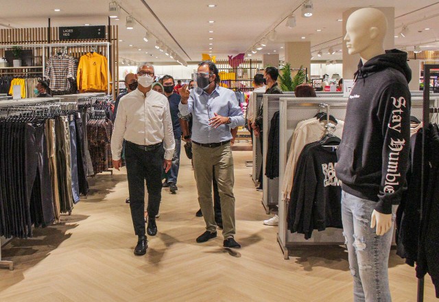 H&M Buka Gerai Pertama untuk Kota Makasar di Mal Ratu Indah