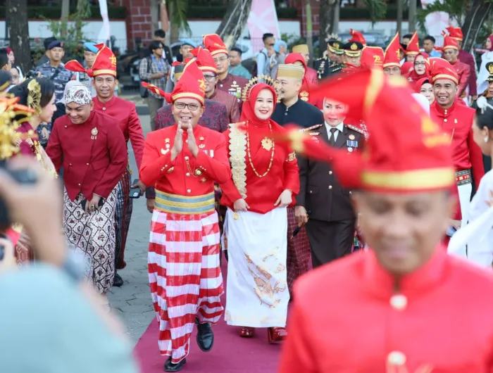 Nuansa Pakaian Adat Nasional dengan Memakai Pantonro’ Semarakkan Peringatan HUT Kemerdekaan RI Ke-78 Tingkat Kota Makassar
