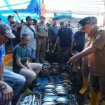 Cek Harga Ikan, Pj Gubernur Bahtiar Tinjau TPID Poetere Makassar