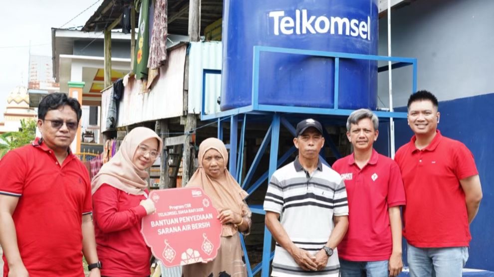 Telkomsel Hadirkan CSR Fasilitas Sanitasi di Dusun Parasengan Beru – Maros