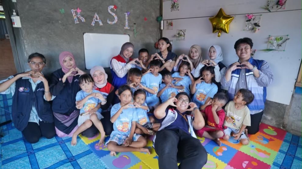 Pertamina Patra Niaga Regional Sulawesi Rayakan Hari Anak Nasional Melalui Rumah Anak Pesisir
